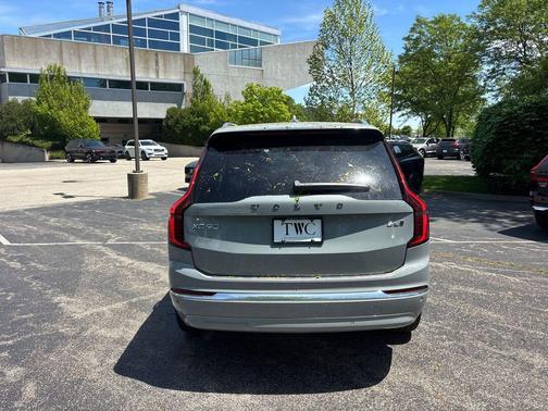 Vapour Grey Metallic 2026 Volvo XC90 Plus, B6 AWD Gas (mild hybrid), Gasoline, Bright, 7 Seats