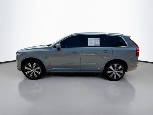 Vapour Grey Metallic 2025 Volvo XC90 Plug-In Hybrid Plus