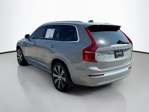 Vapour Grey Metallic 2025 Volvo XC90 Plug-In Hybrid Plus