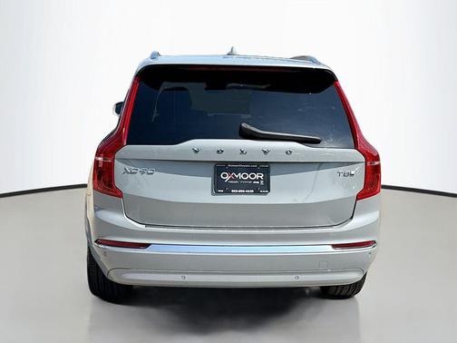 Vapour Grey Metallic 2025 Volvo XC90 Plug-In Hybrid Plus