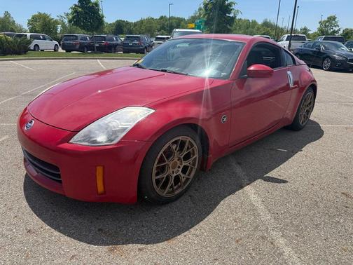 Redline 2006 Nissan 350Z Enthusiast