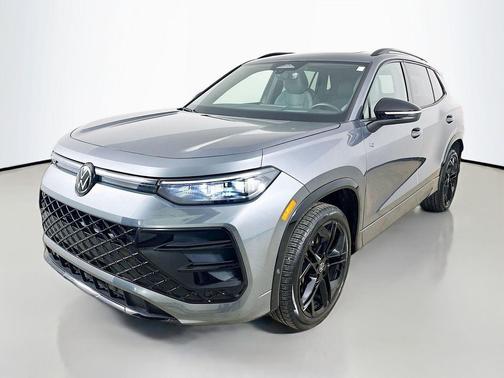 Platinum Gray Metallic 2025 Volkswagen Tiguan 2.0T SE R-Line Black 4MOTION