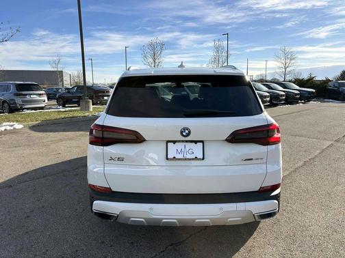 2023 BMW X5 PHEV xDrive45e