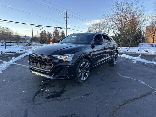 2026 Audi Q8 55 Premium Plus