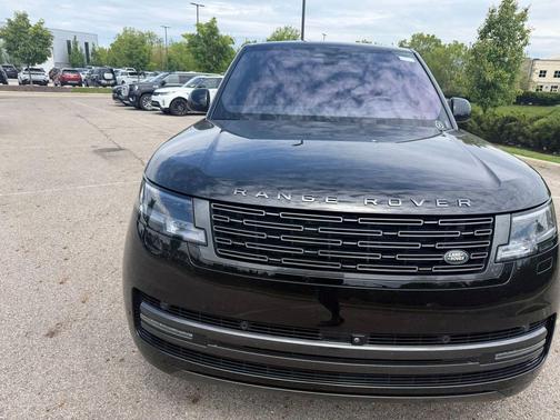 Black 2023 Land Rover Range Rover P530 SE