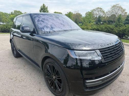 Black 2023 Land Rover Range Rover P530 SE