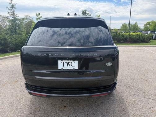 Black 2023 Land Rover Range Rover P530 SE
