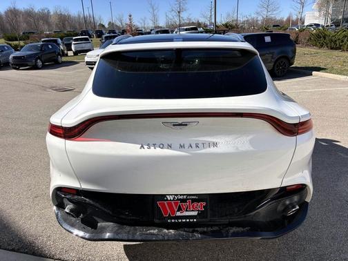 2021 Aston Martin DBX Base