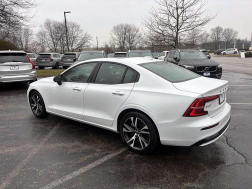 2025 Volvo S60 B5 Core