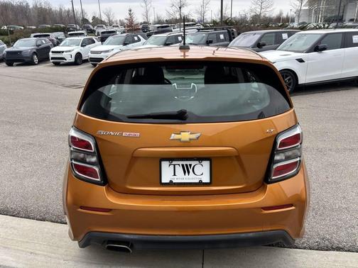 2017 Chevrolet Sonic LT