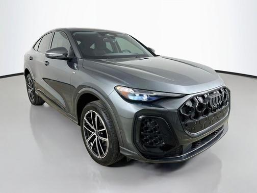 Daytona Gray Pearl Effect 2026 Audi Q5 Sportback Premium Plus TFSI quattro S tronic