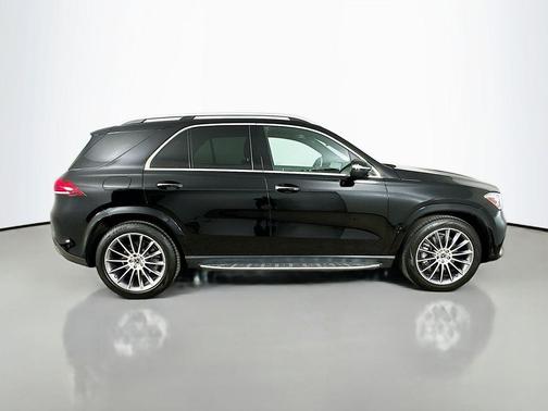 Obsidian Black Metallic 2022 Mercedes-Benz GLE 450 4MATIC
