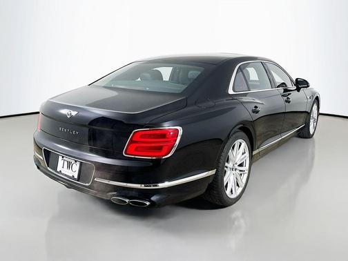 Onyx Metallic 2024 Bentley Flying Spur Mulliner V8