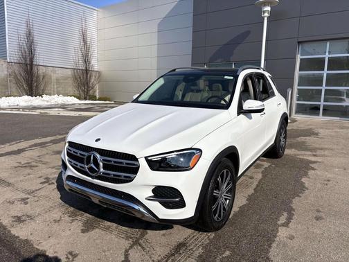 MANUFAKTUR Moonlight White Metallic 2024 Mercedes-Benz GLE 450 4MATIC