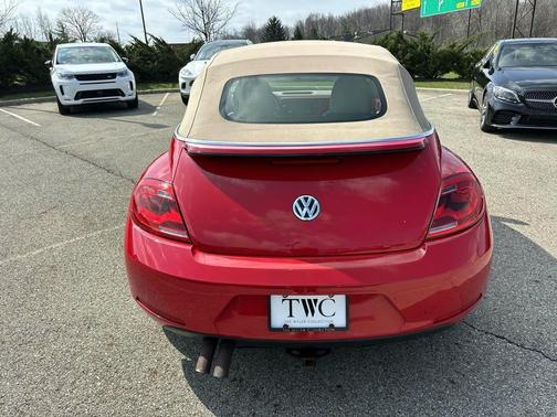 Red 2014 Volkswagen Beetle 2.5L