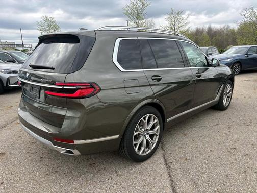 2026 BMW X7 xDrive40i
