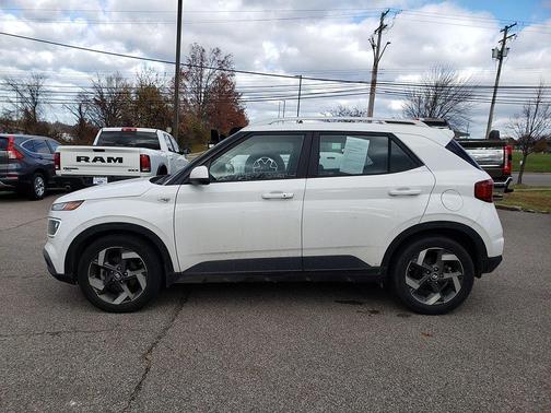 2020 Hyundai VENUE SEL