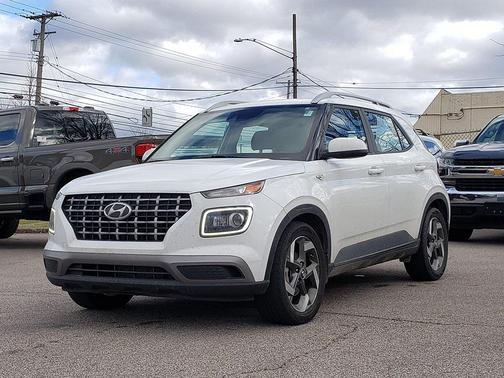 2020 Hyundai VENUE SEL