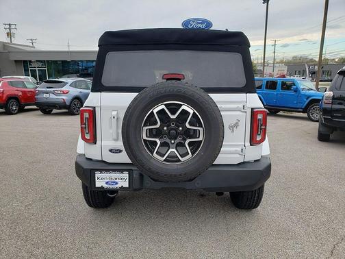 2023 Ford Bronco Outer Banks