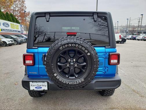 2022 Jeep Wrangler Sport