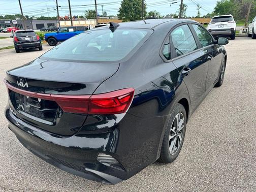 Aurora Black 2023 Kia Forte LXS
