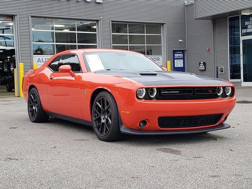 2016 Dodge Challenger R/T Scat Pack