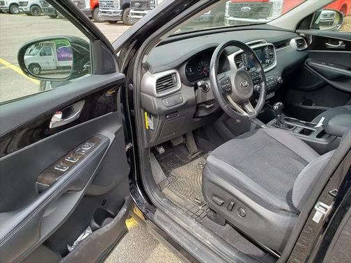 2018 Kia Sorento LX