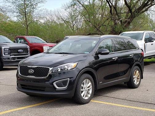 2018 Kia Sorento LX