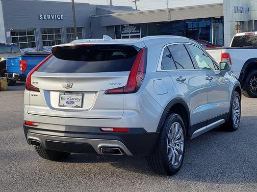 2020 Cadillac XT4 Premium Luxury
