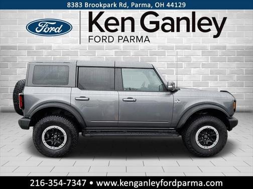 2024 Ford Bronco Outer Banks