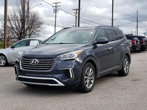 2017 Hyundai SANTA FE SE
