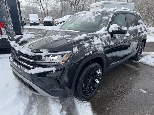 2022 Volkswagen Atlas 2.0T SE w/Technology 4MOTION