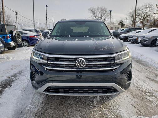 2022 Volkswagen Atlas 2.0T SE w/Technology 4MOTION