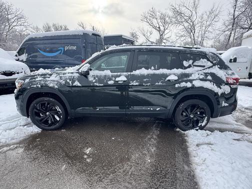 2022 Volkswagen Atlas 2.0T SE w/Technology 4MOTION