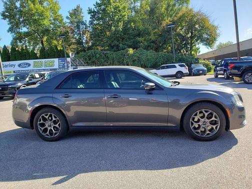 2017 Chrysler 300 S