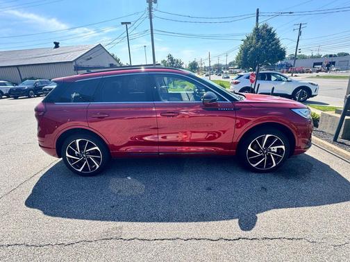 RED CARPET MET TC 2026 Lincoln Corsair Grand Touring