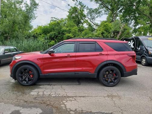 2022 Ford Explorer ST