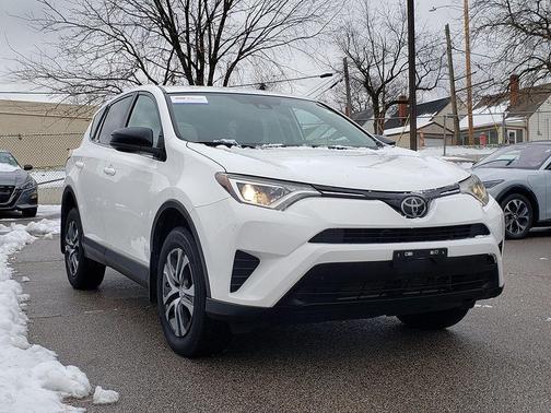 2018 Toyota RAV4 LE