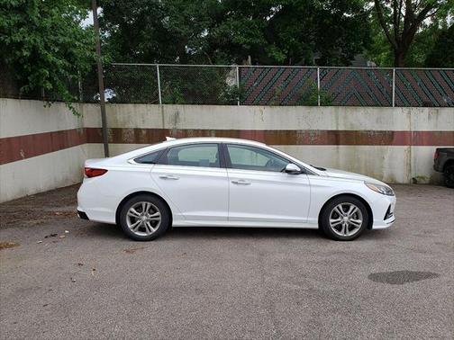 2018 Hyundai SONATA SEL