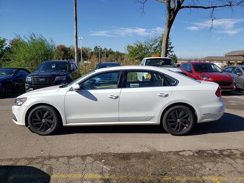 2018 Volkswagen Passat 2.0T SE