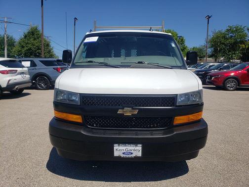 Summit White 2020 Chevrolet Express 2500 Work Van