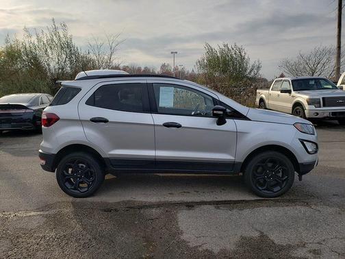 2022 Ford EcoSport SES