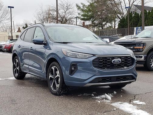 2025 Ford Escape ST-Line Elite