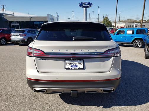 2022 Lincoln Nautilus Reserve