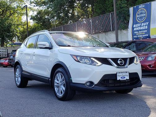 2017 Nissan Rogue Sport SV