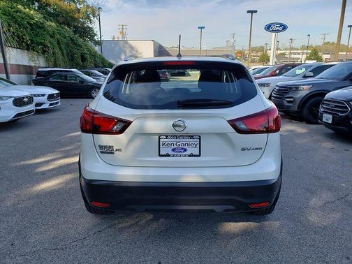 2017 Nissan Rogue Sport SV