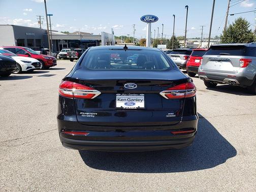 2020 Ford Fusion Hybrid SE