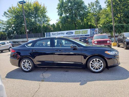 2020 Ford Fusion Hybrid SE