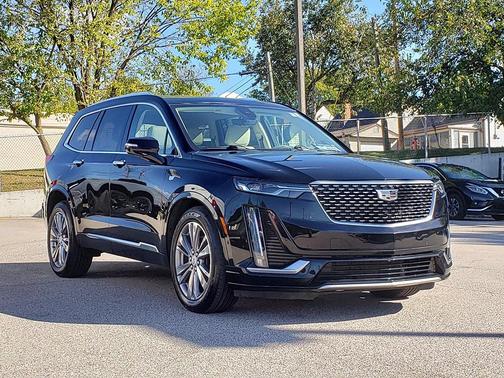 2023 Cadillac XT6 Premium Luxury AWD