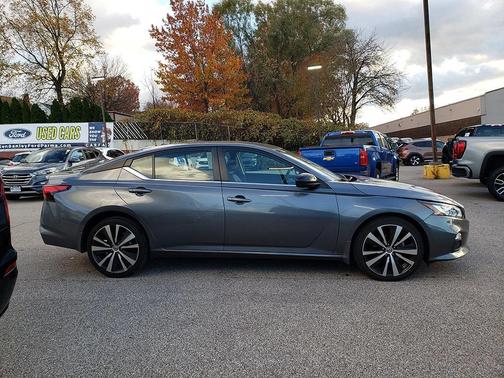 2021 Nissan Altima SR Intelligent AWD